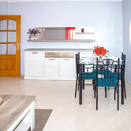 Tatiana 1 Bedroom Apartmán *